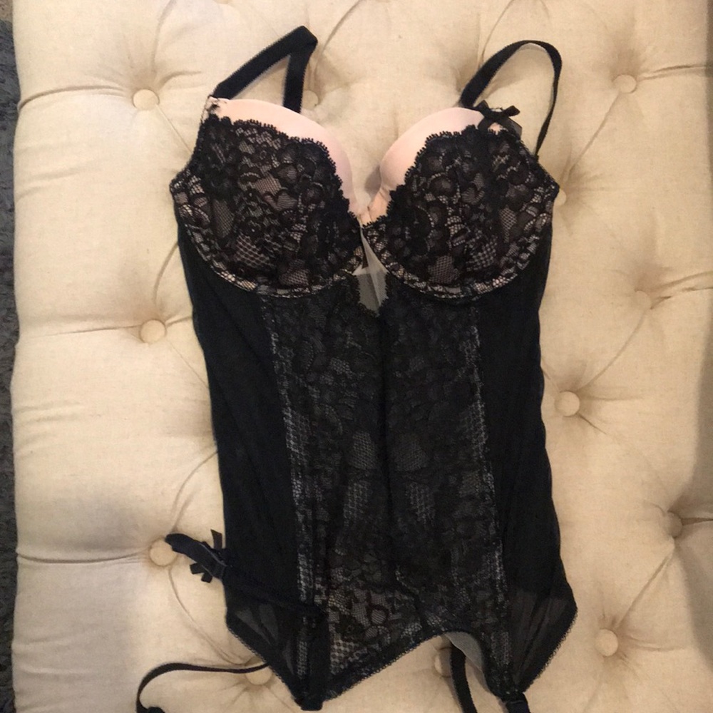 Victoria’s Secret lace bustier